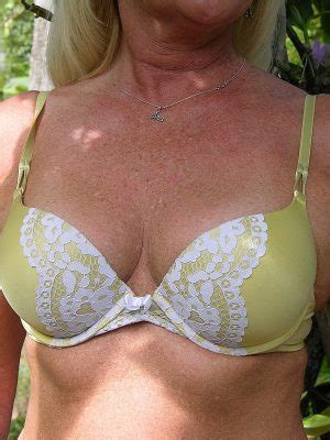Older Blonde Mature MILF Homemade Nude Modeling True Amateur Models