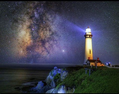 Pin By Kar3n59 On Starry Nite Beautiful Sky Beautiful Lighthouse