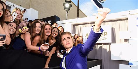10 Celebrities Who No Longer Take Pictures With Fans Business Insider