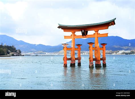 Floating Torii Gate O Torii Itsukushima Shrine Sacred Miyajima