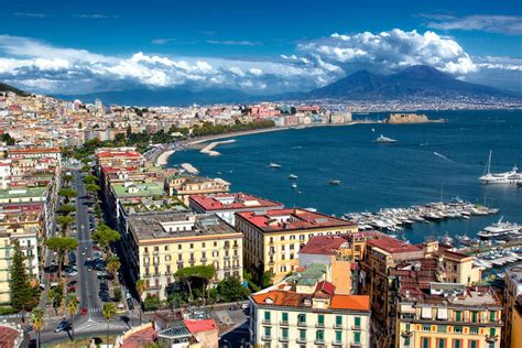 Experiência Erasmus Em Nápoles Em Itália Por Andrea Experiência