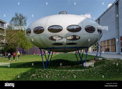 the futuro house looks more like an alien spacecraft than a building designed by finnish
