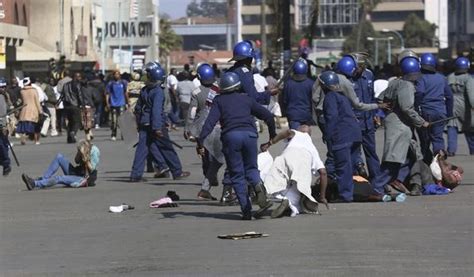 Police Soldiers Deploy In Zimbabwes Bulawayo As Opposition Challenges Protest Ban Policy