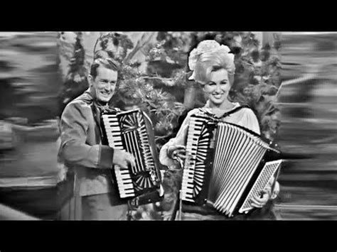 This is the best christmas lawrence welk family show musical special that is great for all the family around christmas time with lovely norma zimmer hosting and singing.the special is a bright happy christmas music special.jo ann castle sings the song santa claus is coming to town and plays. (40) Jo-Ann Castle & Myron Floren - "The Happy Norwegian ...