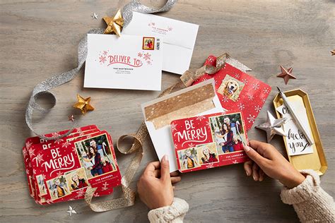 From the invitation, to thank you cards, favor labels, and even party games, we've got everything you need to plan a picture perfect shower. When to Send Christmas Cards | Christmas Card Etiquette | Shutterfly
