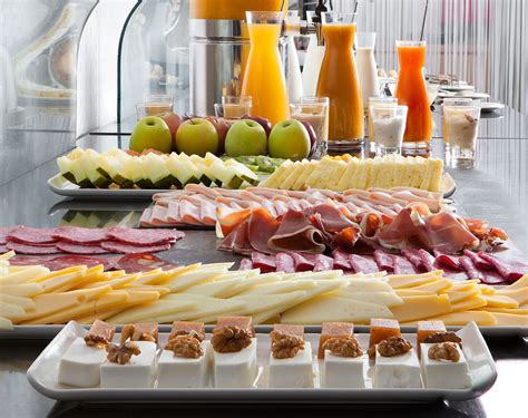 Continental Breakfast Hotel Breakfast Buffet Ideas Latest Buffet Ideas