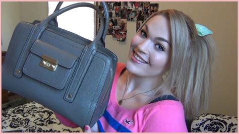 Whats In My Purse October 2013 Youtube