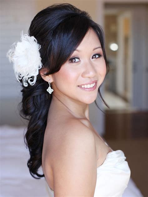 Starting from the color to texture, asian women have different hair altogether, and this shows in the hair styles they choose. 20 Asian Wedding Hairstyles Ideas - Wohh Wedding