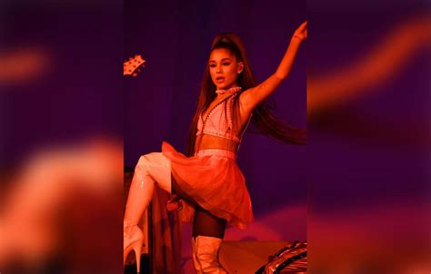 Ariana Grande Says Shes Still Processing After On Stage Breakdown