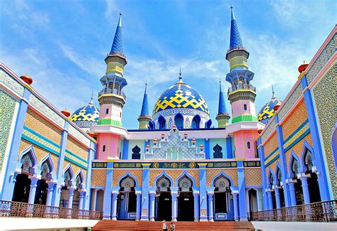 Warna Cat Masjid Yang Bagus Membuat Ibadah Semakin Nyaman