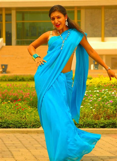 Dressing Below Navel Saree Sarayu Hot Navel Show