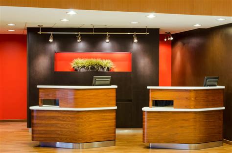 Courtyard marriott front desk uniforms. Front desk of Courtyard by Marriott hotel - Marian Kraus ...