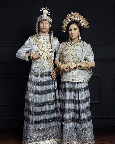 Baju Pengantin Adat Lombok