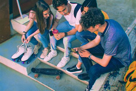 Siete Consejos Para Ayudar A Los Adolescentes A Compartir El Evangelio