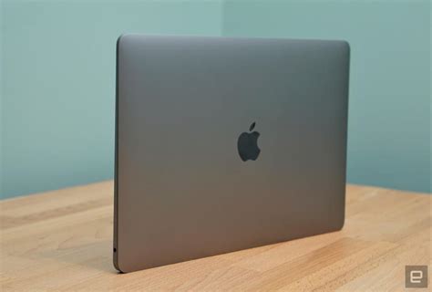 Macbook Air M1 Review Faster Than Most Pcs No Fan Required Engadget