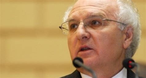 Офіційний особистий канал святослава вакарчука (лідер гурту океан ельзи, музикант, громадський діяч). Доверенным лицом Порошенко станет Вакарчук-старший ...