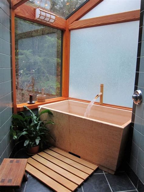 Awesome japanese style bathroom design with hinoki stool. Japanese-style soaking tubs catch on in U.S. bathroom ...