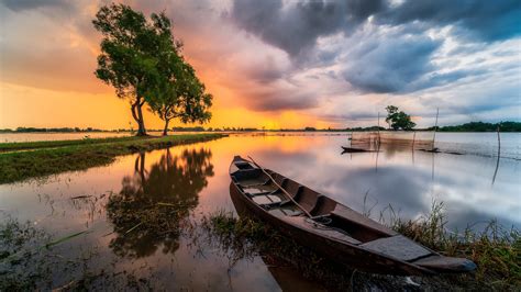 Boat On Water With Trees Reflection On River During Sunset Hd Nature