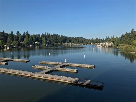 Lakeshore Inn Updated 2023 Prices Reviews And Photos Lake Oswego Or