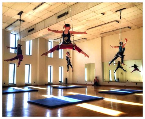 Cycropia Aerial Dance Spring 2019 Introductory Adult Aerial Trapeze Class