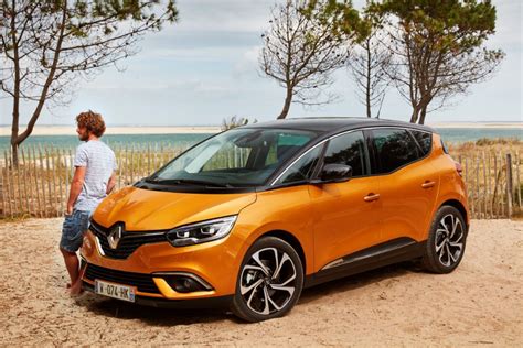 Paglini Una Domenica Da Nuova Scénic Renault Paglini