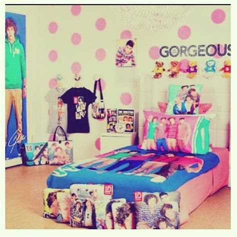 An easy way to transform the feel of a room. 1d room | One direction bedroom, One direction room, One ...