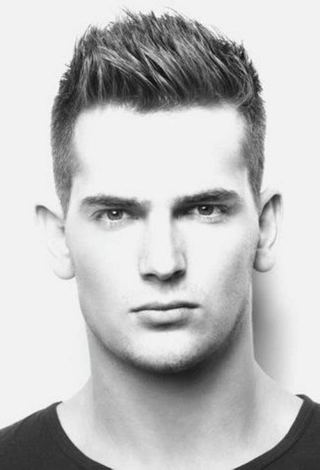 Hairstyles with graduation allow for fullness that adds height, a perfect option for those who want the illusion of thick hair. Gq hairstyles