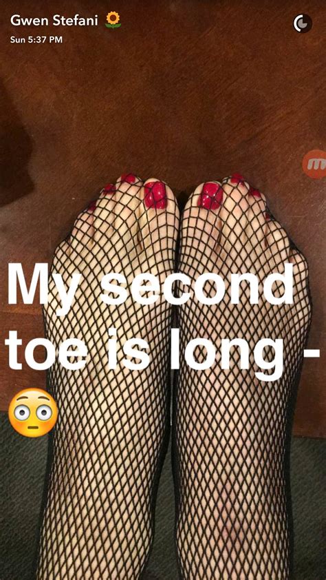 Gwen Stefanis Feet