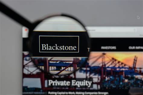 Blackstone Raises 304b For New Real Estate Fund