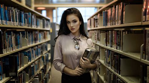X Women With Books In Library K Hd K Wallpapers Images Backgrounds Photos And Pictures
