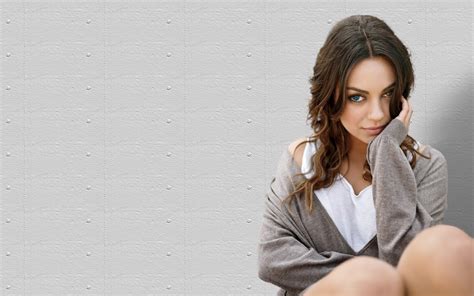 Free Download Mila Kunis Hd Wallpaper Wall Pc 1440x900 For Your