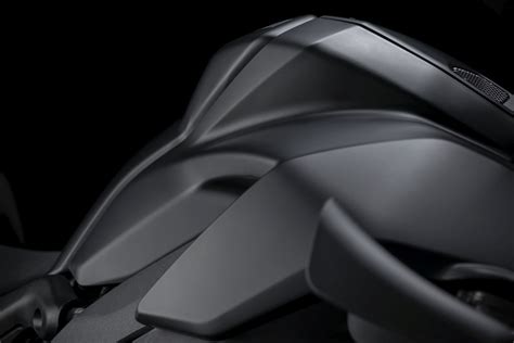 Ducati Streetfighter V4 Na 2021 Dostaje Malowanie Dark Stealth Oraz