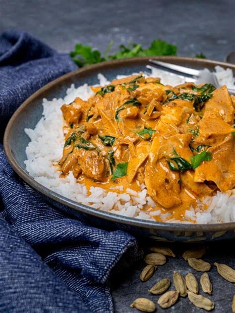 Creamy Leftover Turkey Curry with Coconut Milk – Skinny Spatula
