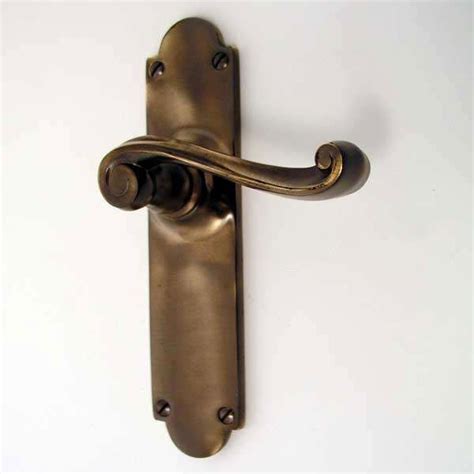 Coordinate the door and cabinet hardware in your home by shopping from our unlaquered brass (us3nl) finish products. Aston Victorian Scroll Door Handles Antique Brass ...