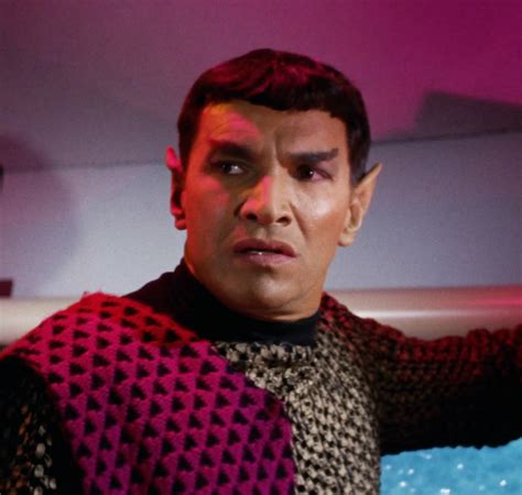 Star Trek Is Spocks Father Played By The Same Actor As The First