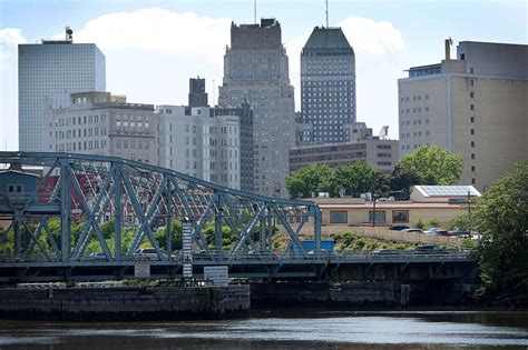 Newark Jersey City Among 10 Worst Cities For Hispanic Entrepreneurs