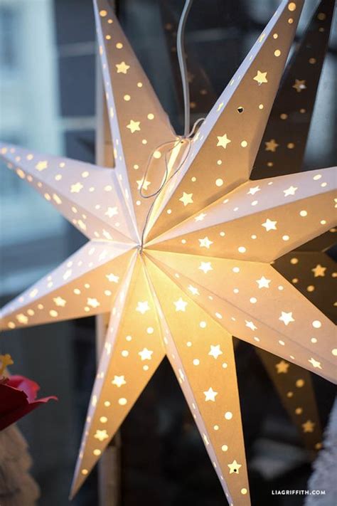 12 Easy Diy Christmas Window Decorations Best Holiday Window Ideas