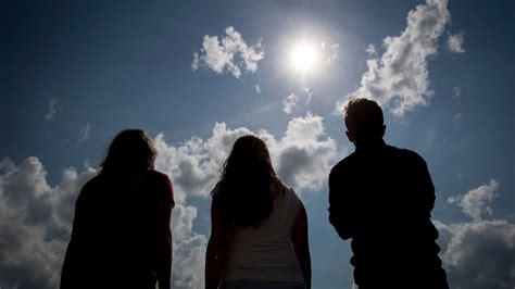 Watch The Total Solar Eclipse At Plaster Stadium News Missouri