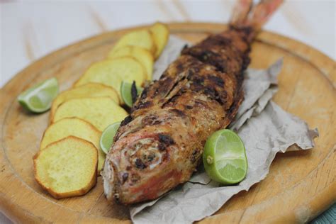 Pescado Frito Recipe With Images Food Seafood Recipes Healthy