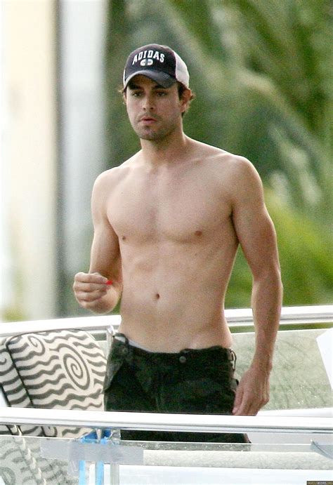 Pin On Enrique Iglesias My Hot Husband
