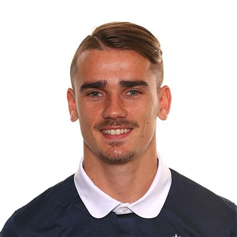 Griezmann's smooth hairdo may give the feeling that he is amazingly jazzy and follows a gathering. Antoine Griezmann Haircut From Year To Year ...