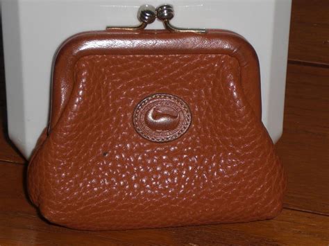 Vintage British Tan Dooney And Bourke Kiss Lock All Weather Leather Coin