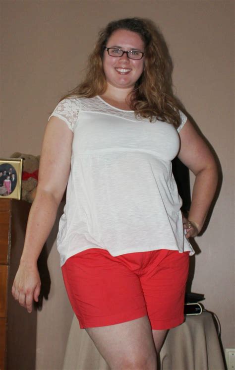 what mama wears red and white plus size fashion mom fashion summer ideas summer time spring