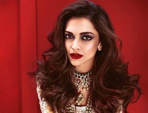 Bollywood Actresses Who Nailed The Smokey Eye Makeup Look
