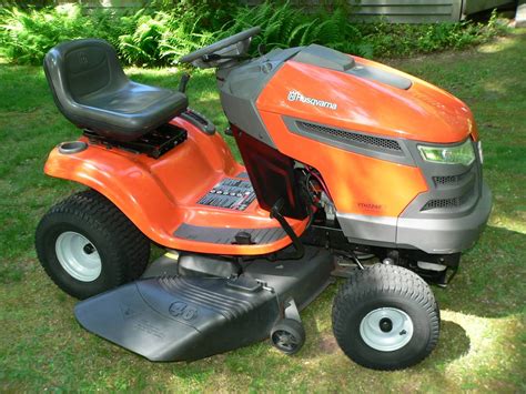 Husqvarna Yth2246 46 In Riding Lawn Mower For Sale Ronmowers