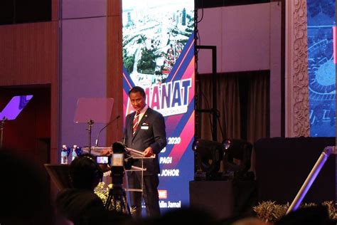 5 living former menteris besar. Majlis Amanat YAB Menteri Besar Johor Tahun 2020 | Portal ...