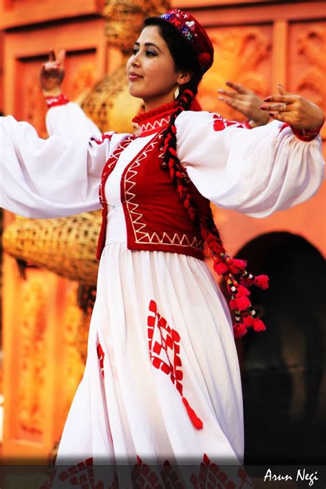 tajik dancers traditional dance traditional dresses afghani clothes costumes around the world