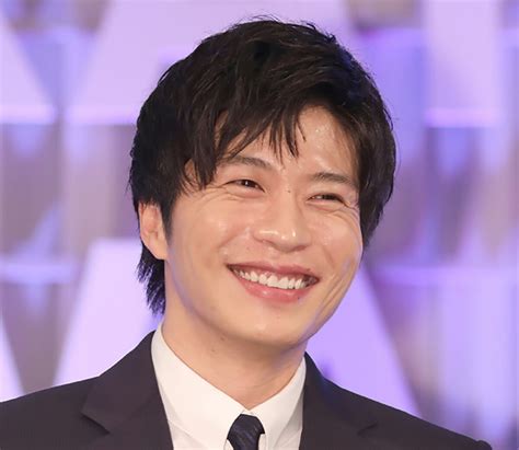 But whatever #went down my new rabbit hole o k a y #tanaka kei #田中圭 #food #ごはん #commercial #japanese #japanese actor. 蜷川実花、桜の下の田中圭を撮影!美しい写真にファン ...