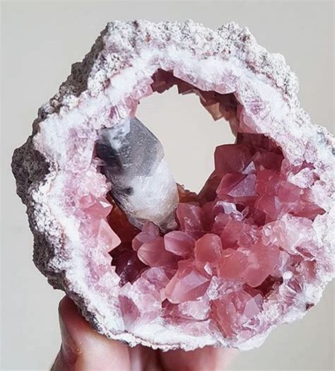 Rose Quartz For Love Crystals Pink Crystal Minerals And Gemstones
