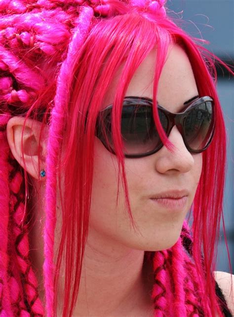 Pink And Dreads Extreme Hair Colors Pink Hair Dreads Girl